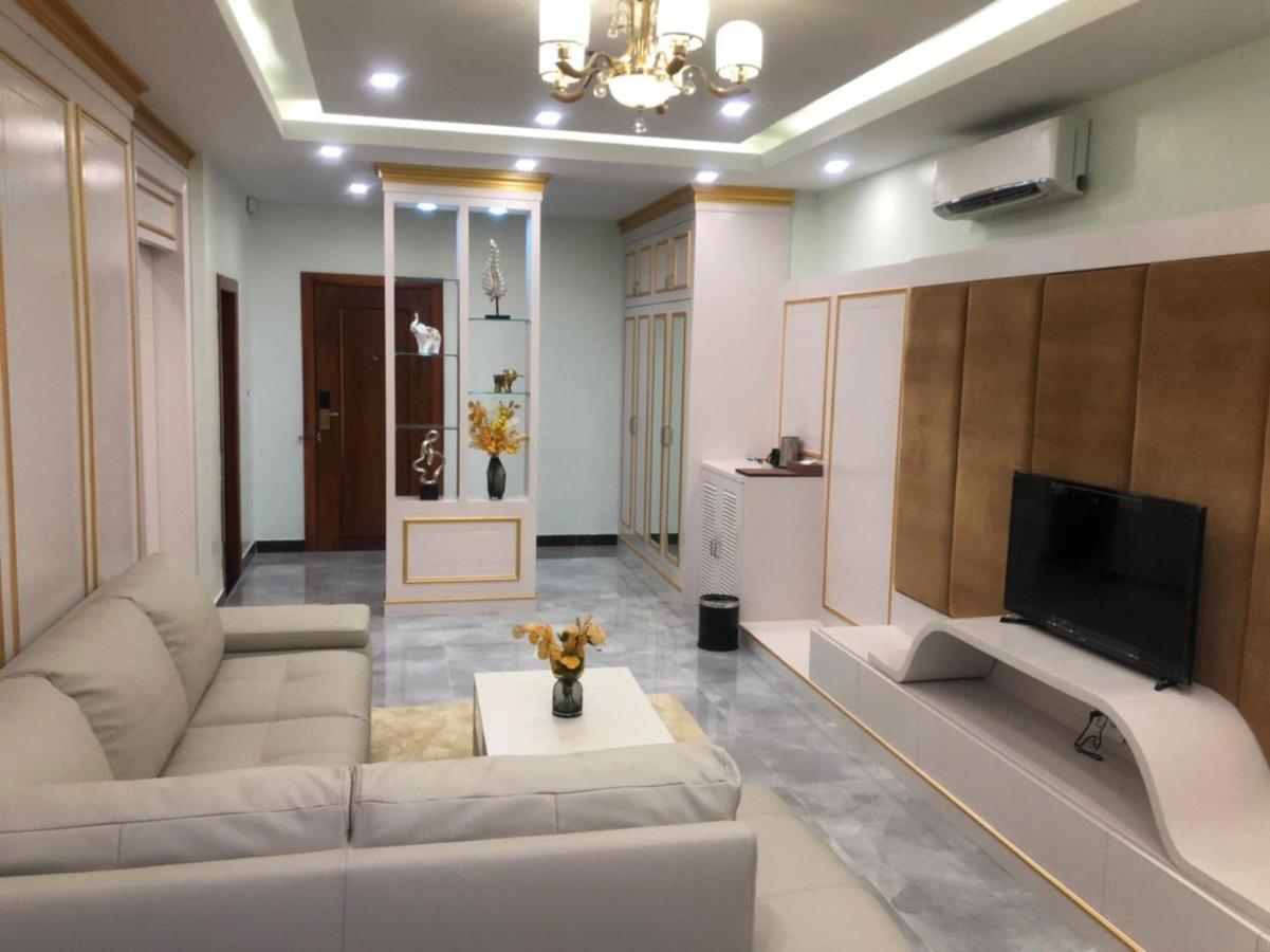 磅同皇家酒店 Kâmpóng Thum 外观 照片